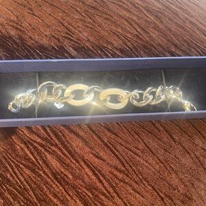 Swarovski Montaigne White and Silver Bracelet NWT